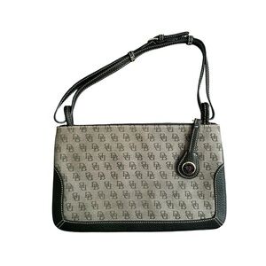 Dooney & Bourke Green Women's mini purse in EUC